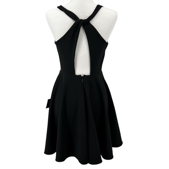 NWT LuLus Black Wonder Whirl Black Twist Back V-neck Skater Dress Women's Size S - Picture 4 of 16